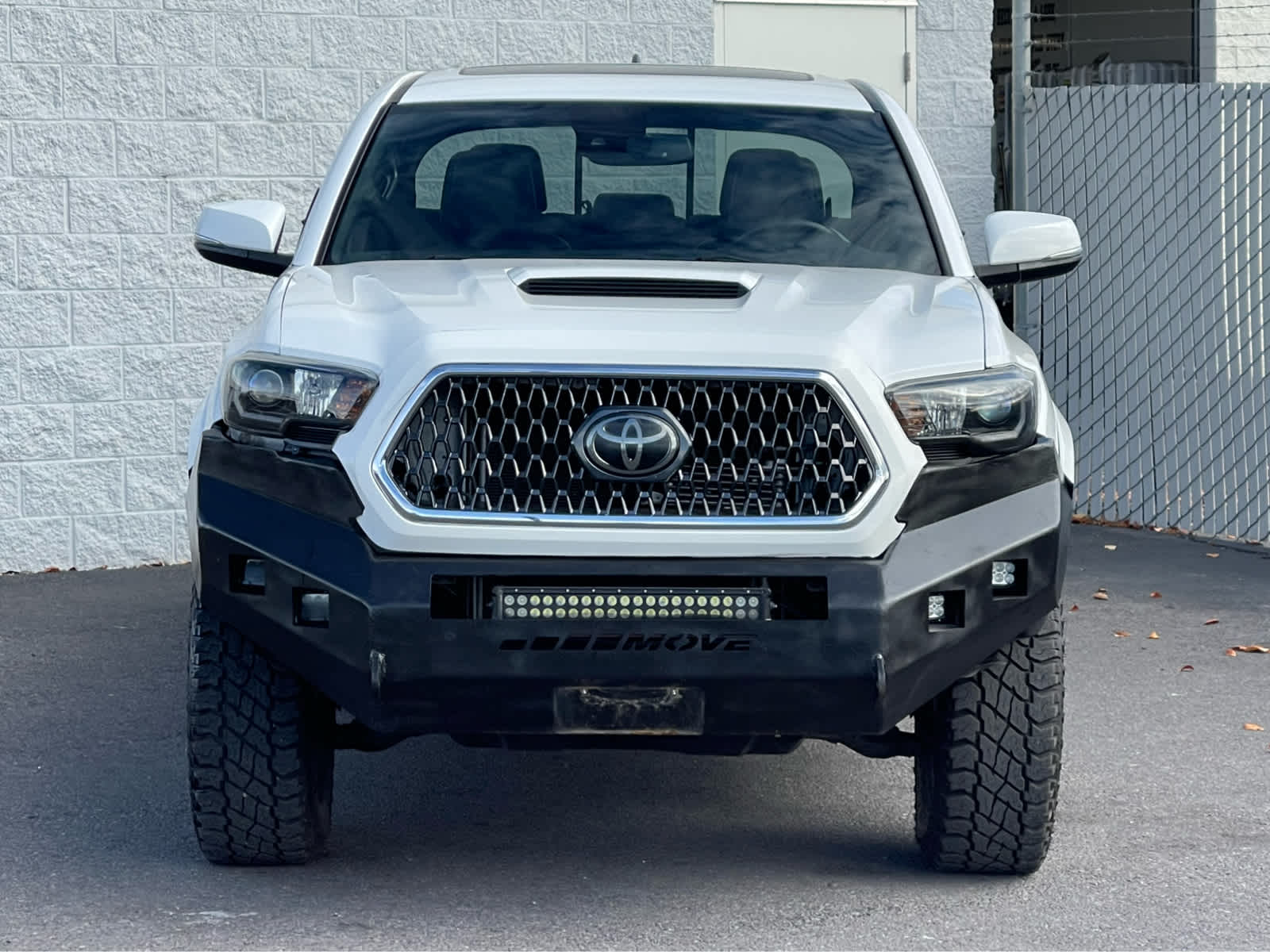 Thumbnail: 2019 Toyota Tacoma - 3