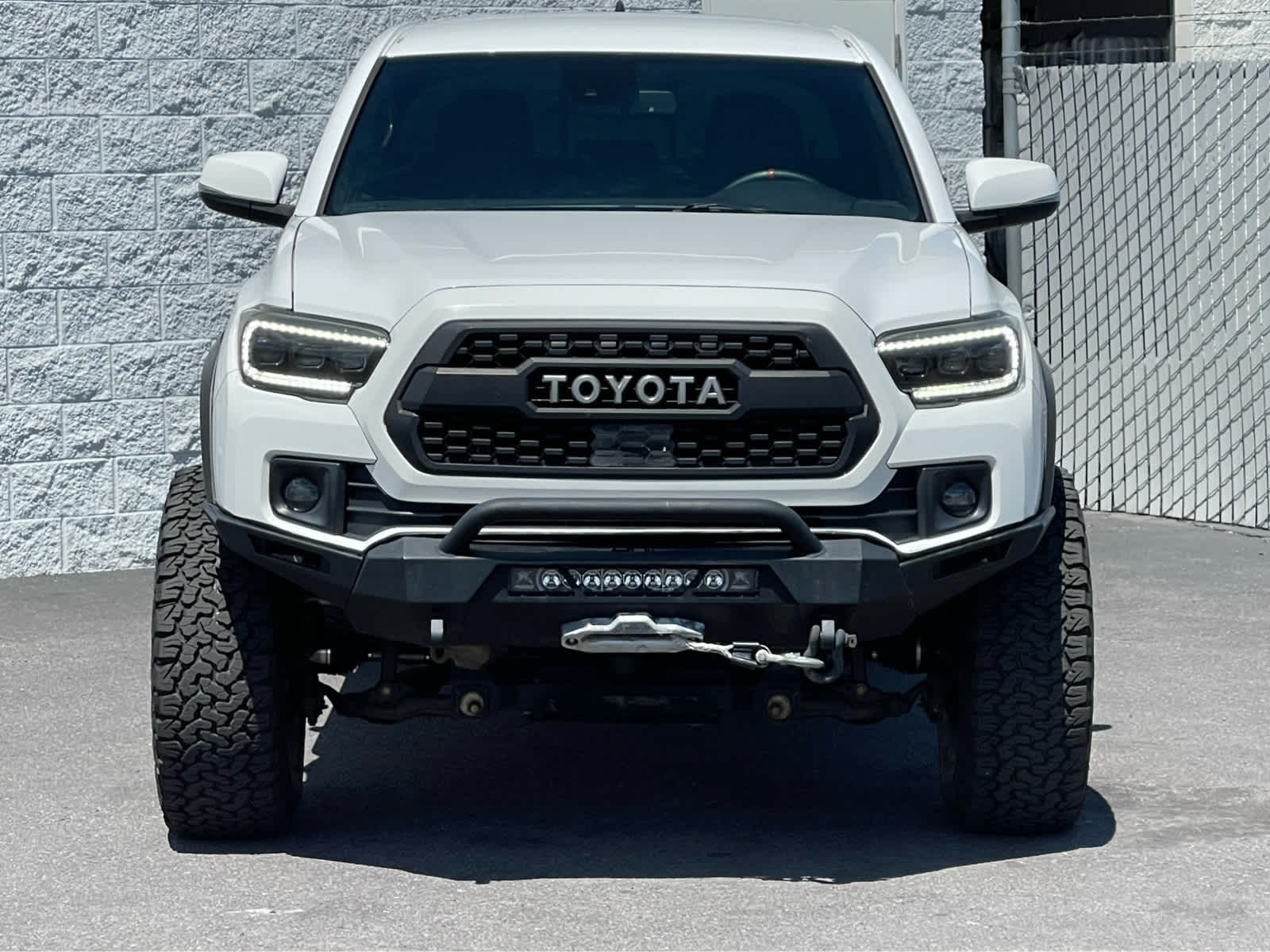 Thumbnail: 2019 Toyota Tacoma - 3