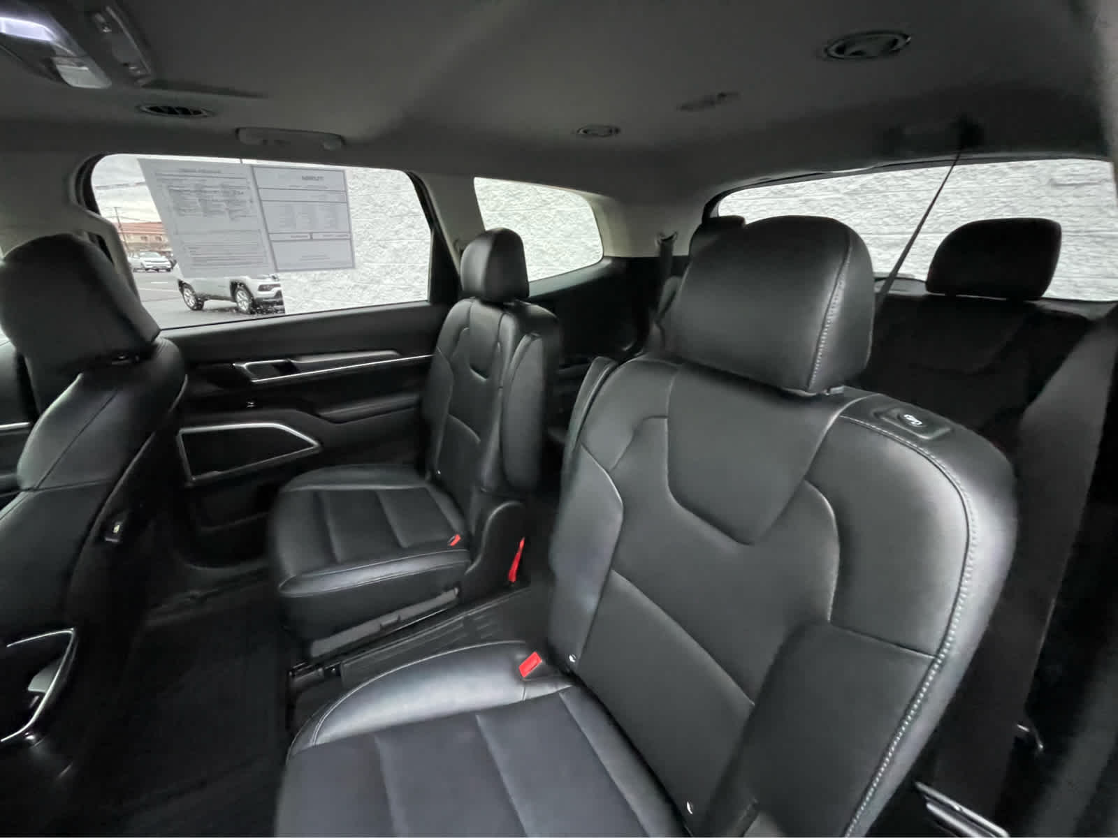 Thumbnail: 2022 Kia Telluride - 23