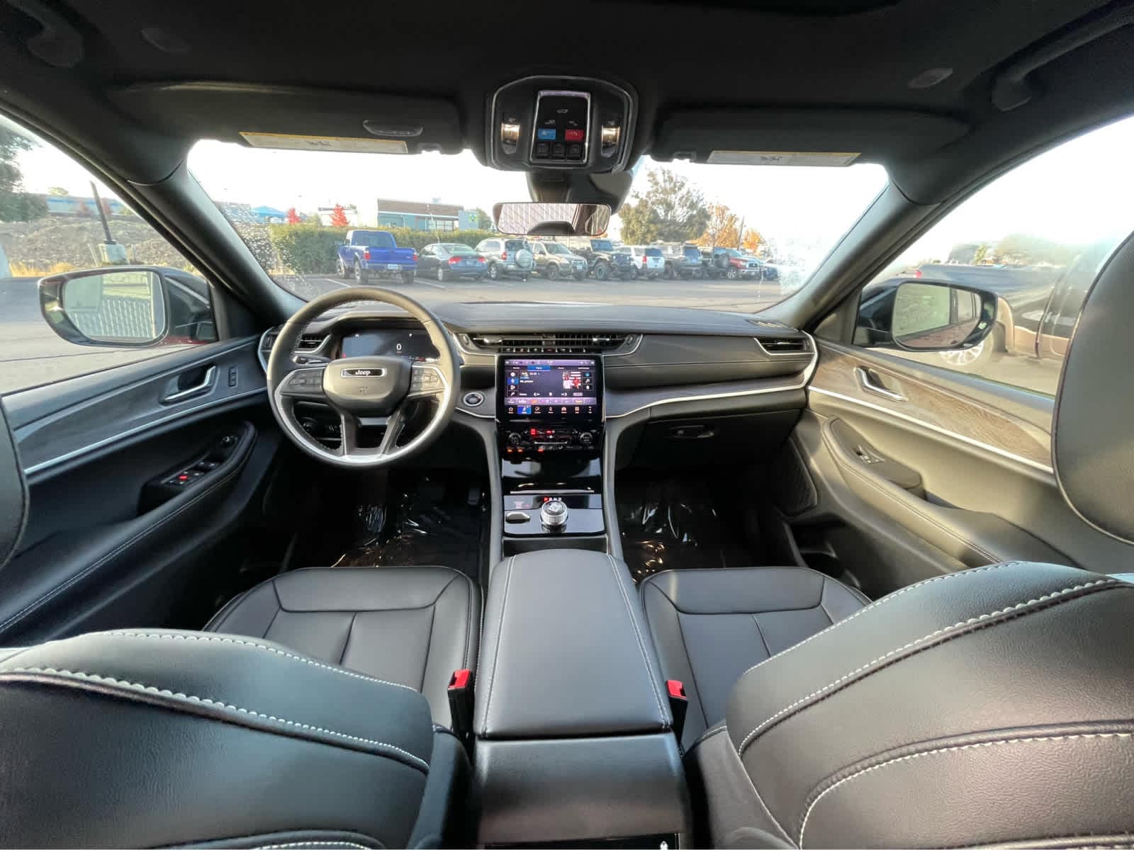 Thumbnail: 2025 Jeep Grand Cherokee - 12