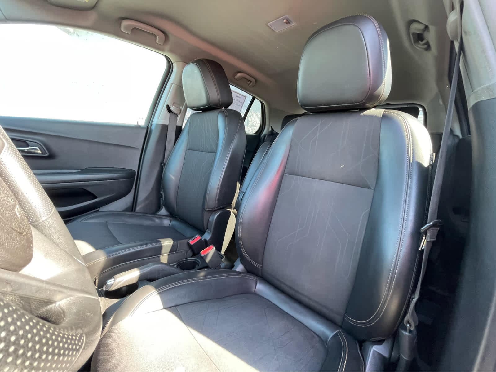 Thumbnail: 2021 Chevrolet Trax - 20