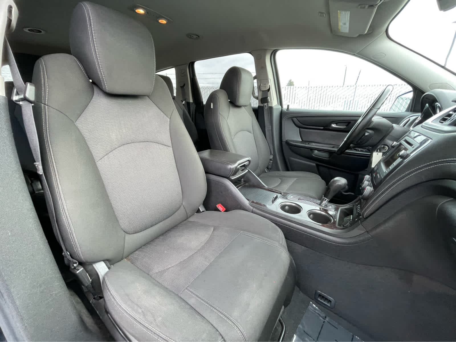 Thumbnail: 2017 Chevrolet Traverse - 30