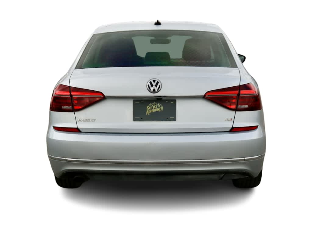 Thumbnail: 2017 Volkswagen Passat - 5