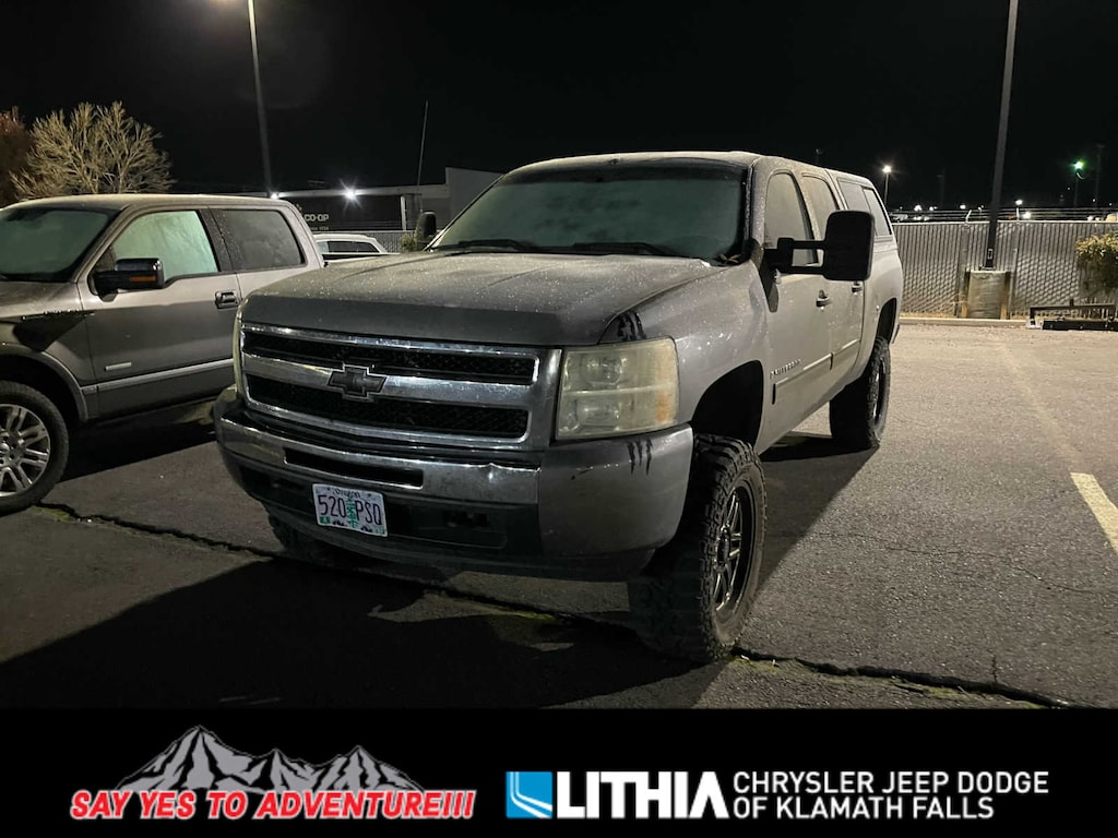Used 2009 Chevrolet Silverado 1500  Truck Crew Cab