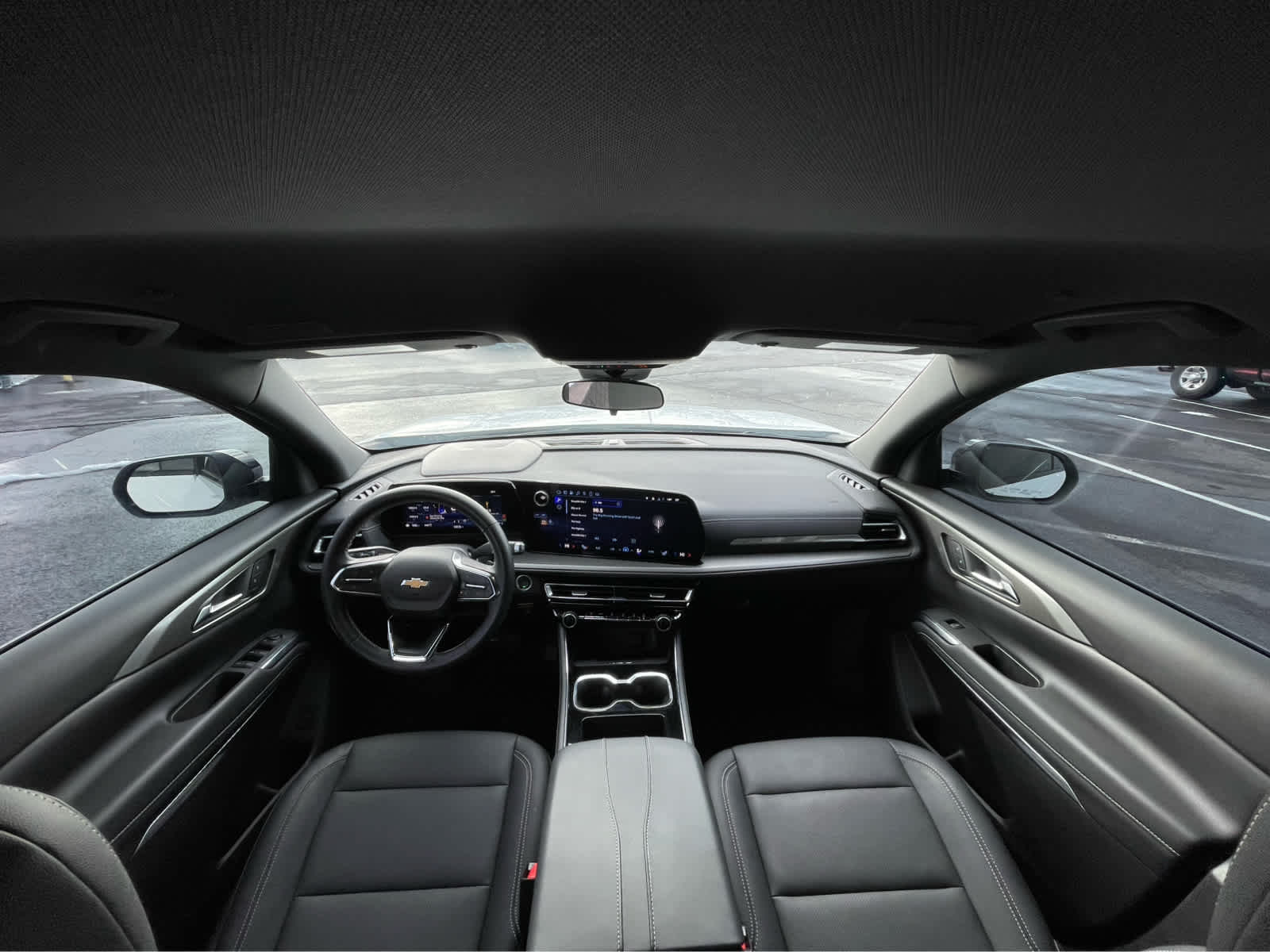 Thumbnail: 2025 Chevrolet Traverse - 12