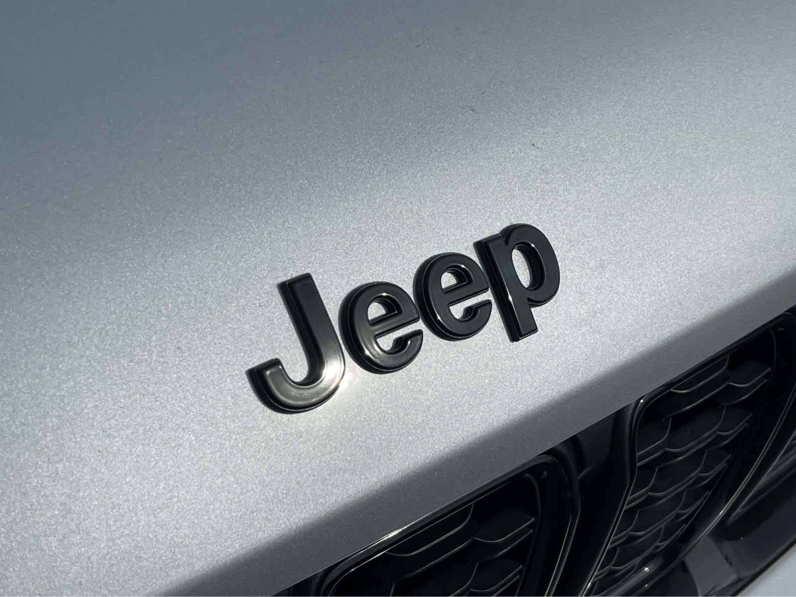 Thumbnail: 2025 Jeep Grand Cherokee - 8
