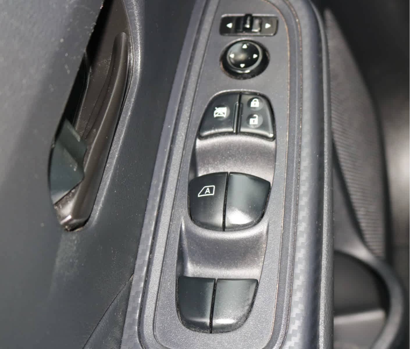 Thumbnail: 2020 Nissan Versa - 17