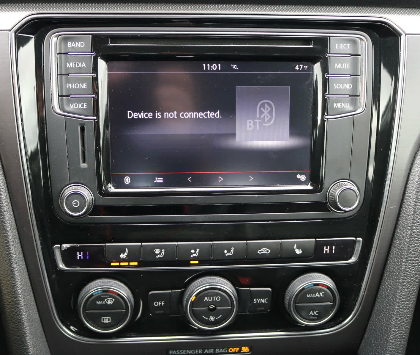 Thumbnail: 2017 Volkswagen Passat - 15