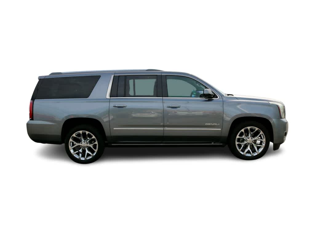 Thumbnail: 2018 GMC Yukon XL - 4