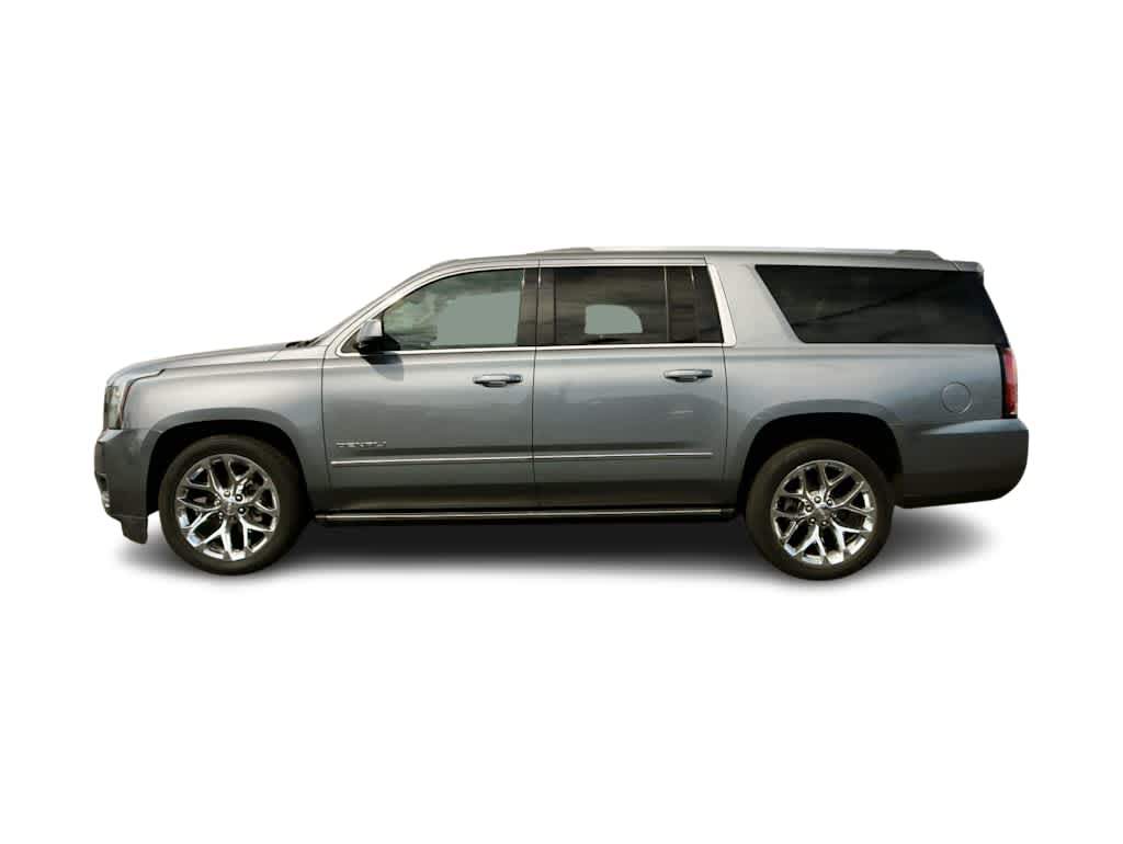 Thumbnail: 2018 GMC Yukon XL - 3