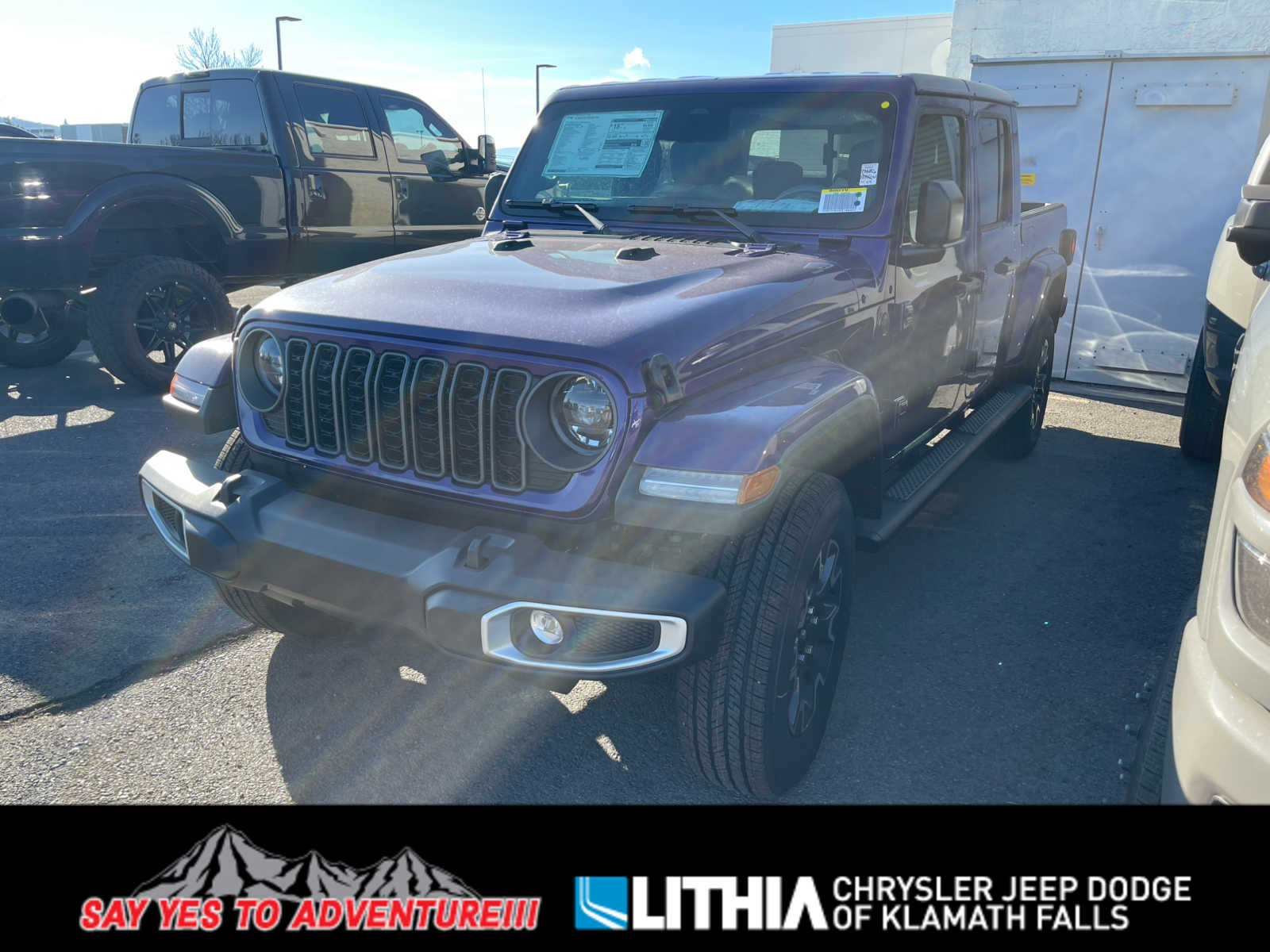 2026 Jeep Gladiator Sahara's photo