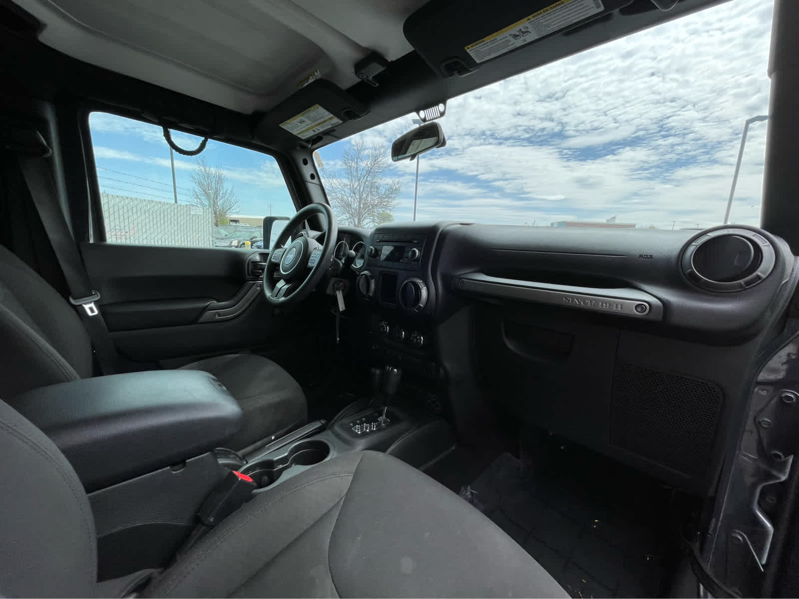 2017 Jeep Wrangler Unlimited Sport 25