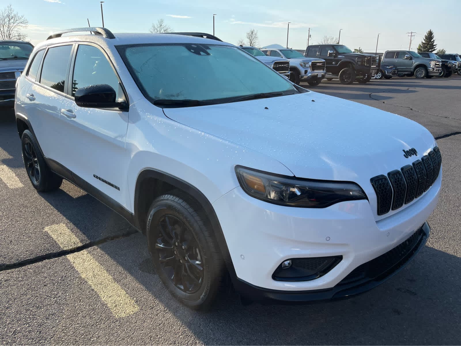 Thumbnail: 2023 Jeep Cherokee - 3