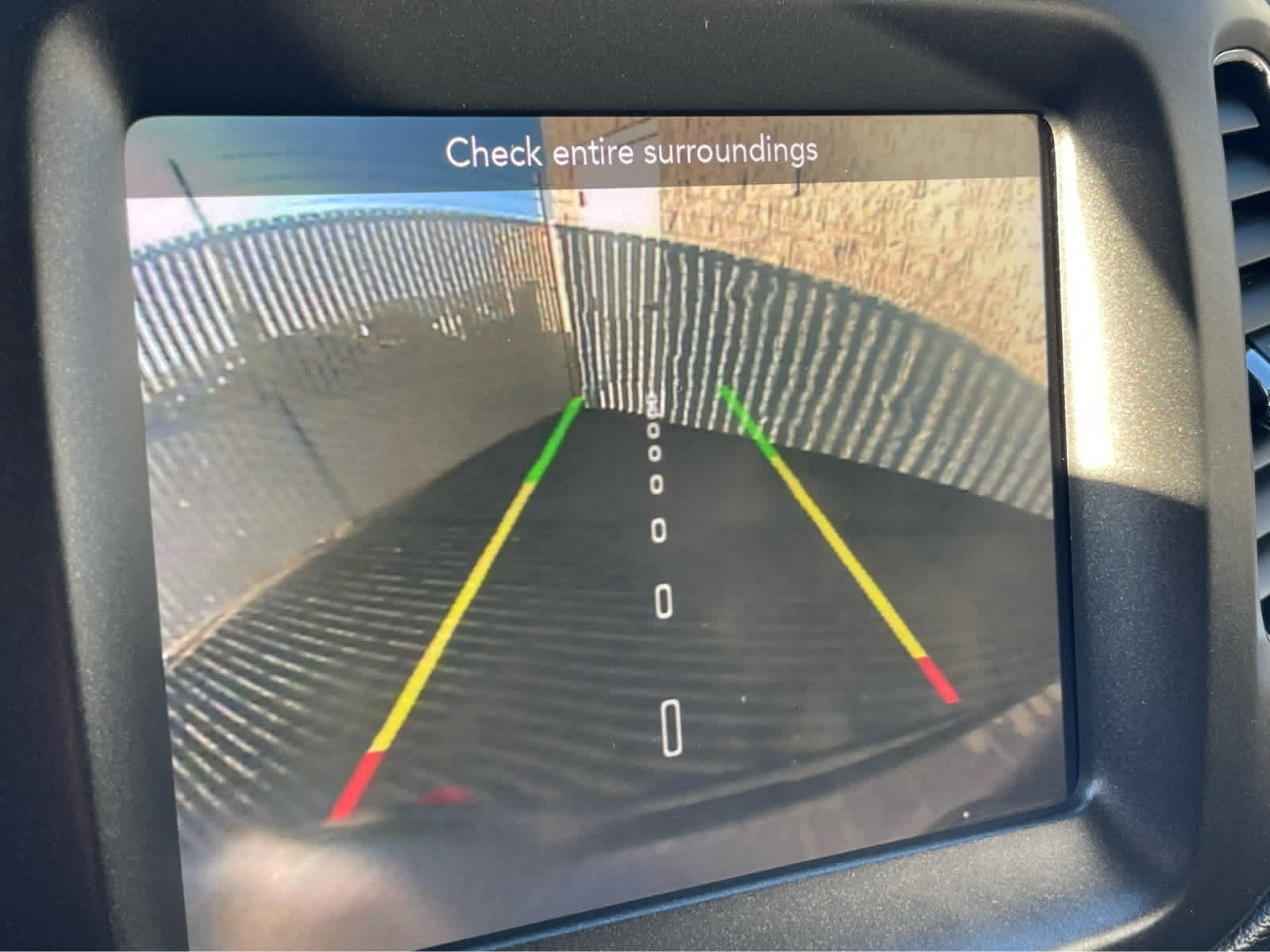 Thumbnail: 2020 Jeep Compass - 21