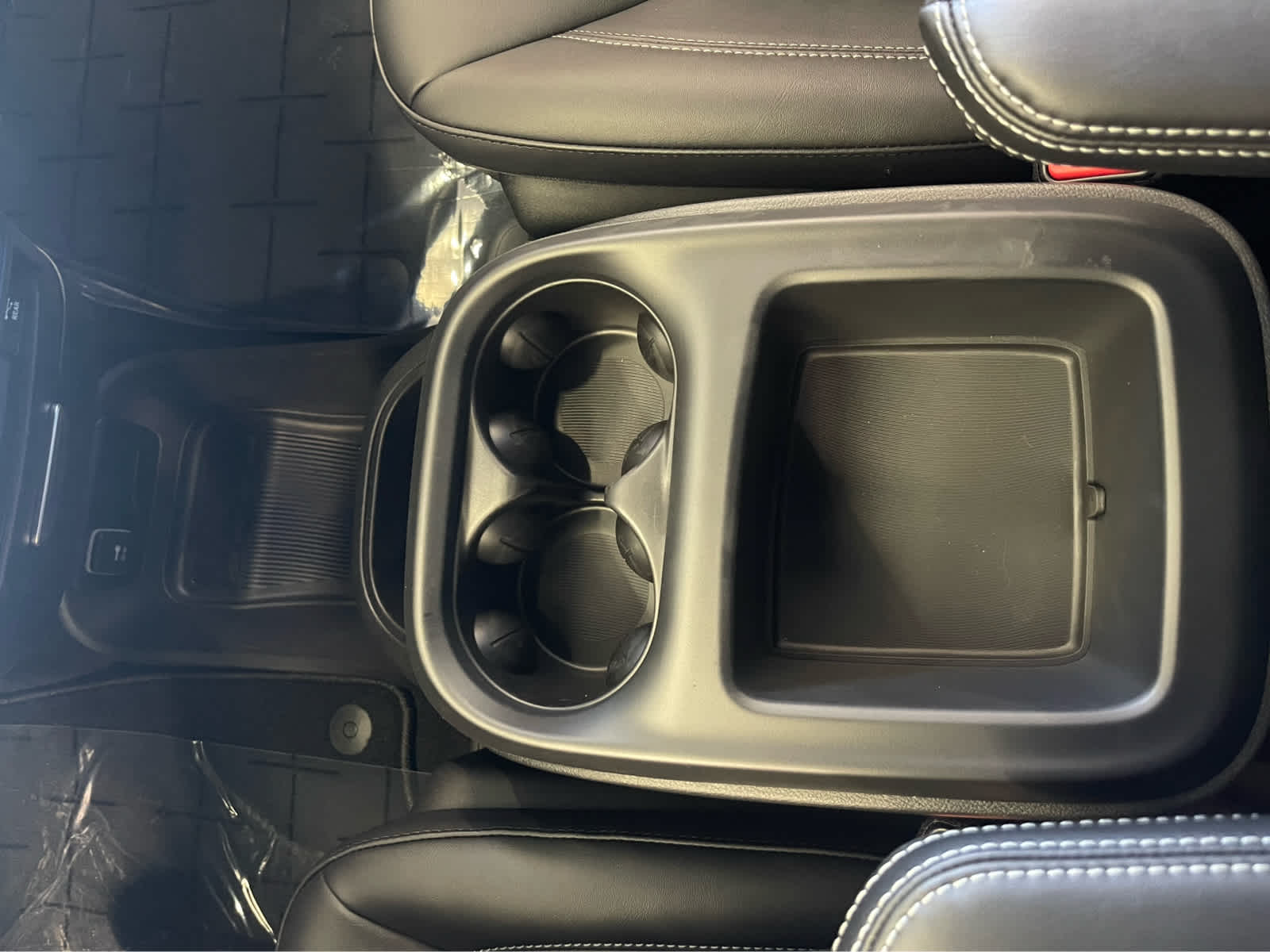 Thumbnail: 2026 Chrysler Pacifica - 30