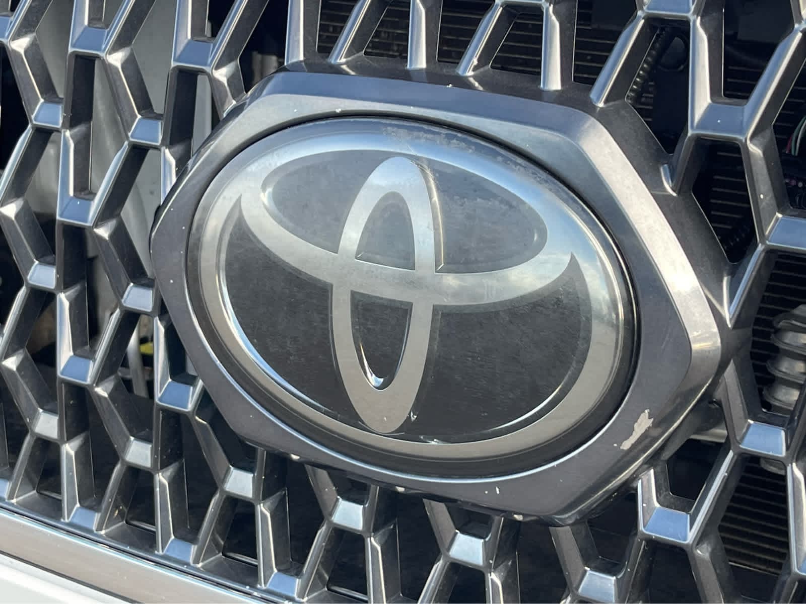 Thumbnail: 2019 Toyota Tacoma - 8