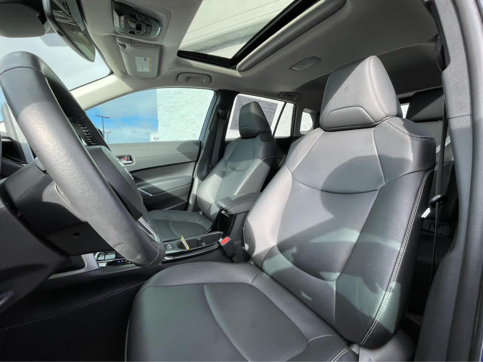 Thumbnail: 2023 Toyota Corolla Cross - 21