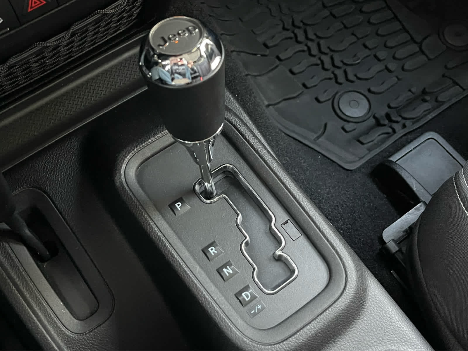 Thumbnail: 2014 Jeep Wrangler - 17