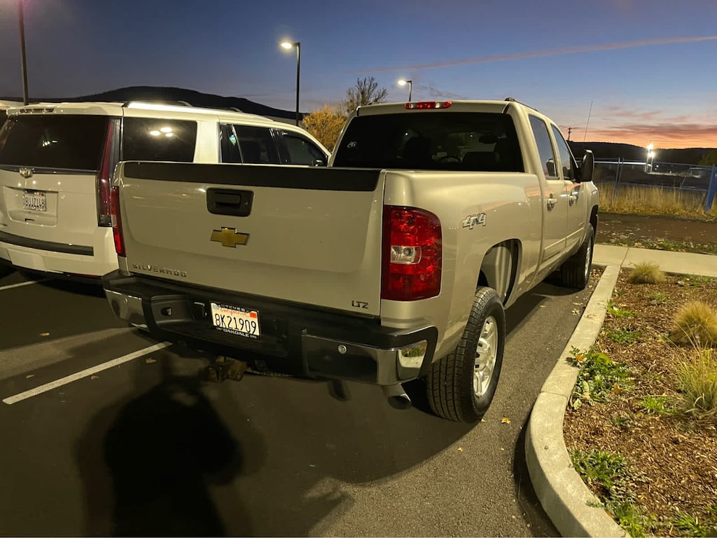 Used 2007 Chevrolet Silverado 2500HD  Truck Crew Cab