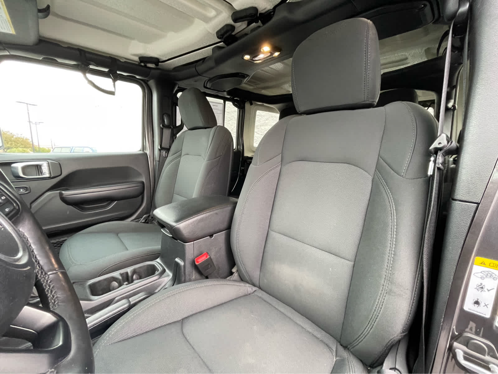 Thumbnail: 2019 Jeep Wrangler - 20