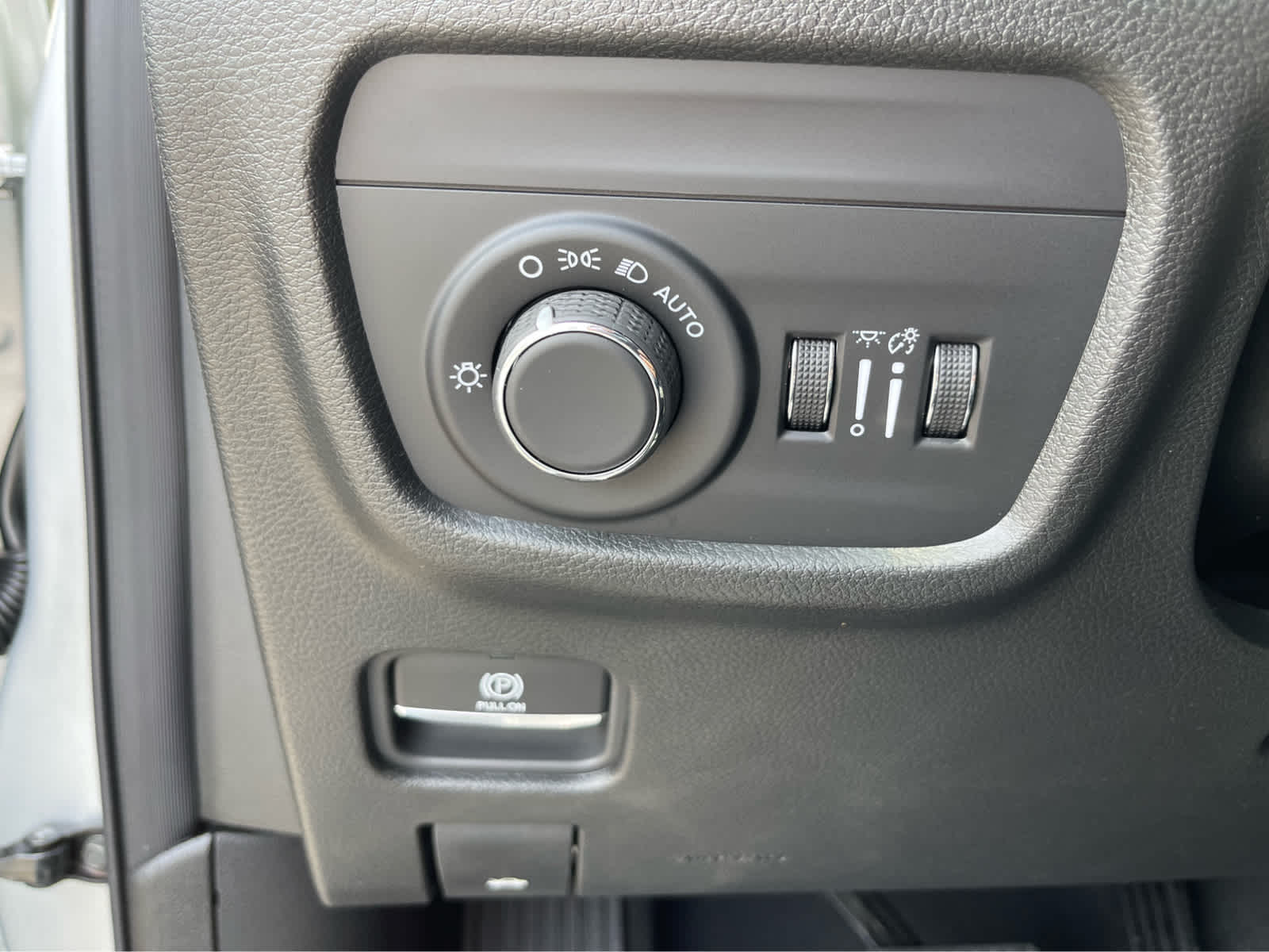 Thumbnail: 2025 Jeep Grand Cherokee - 18