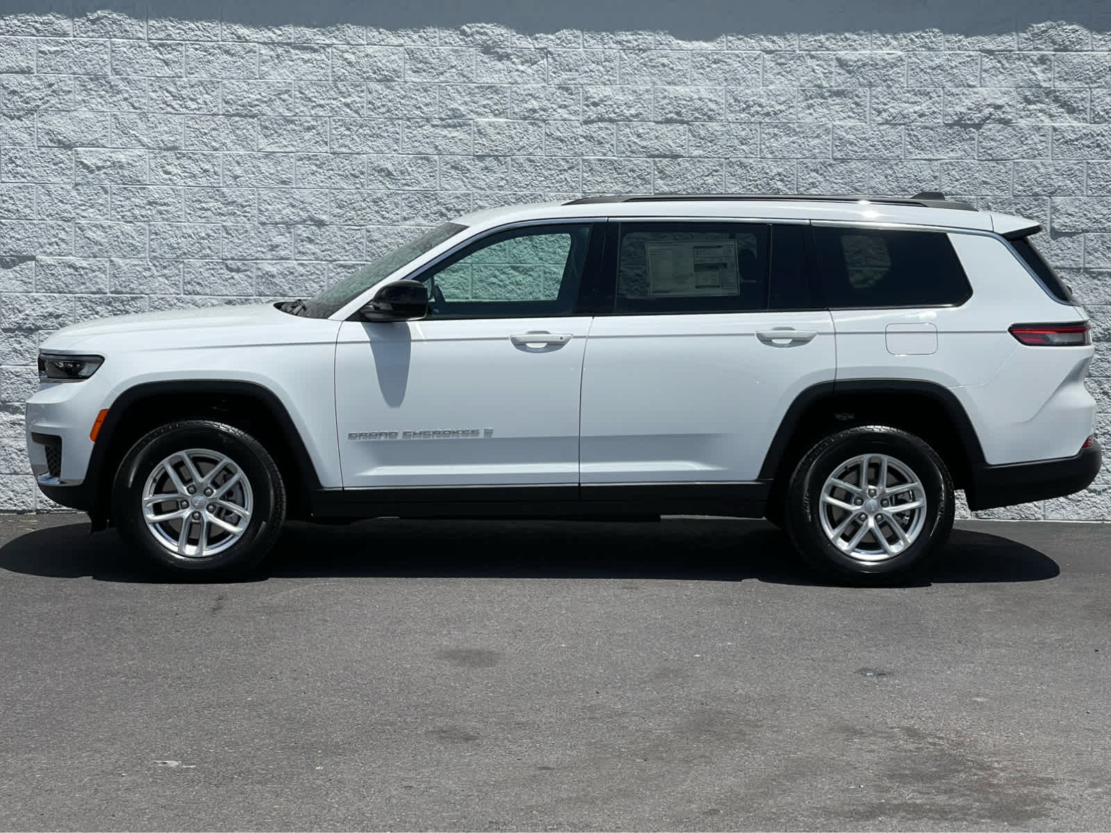 Thumbnail: 2025 Jeep Grand Cherokee - 4