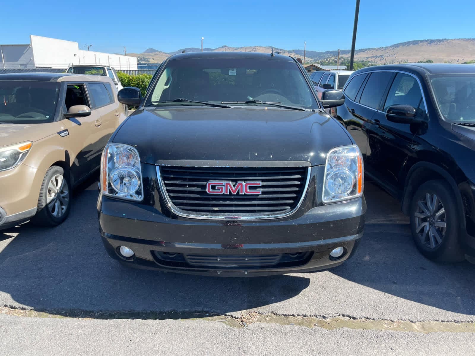 Thumbnail: 2011 GMC Yukon - 2