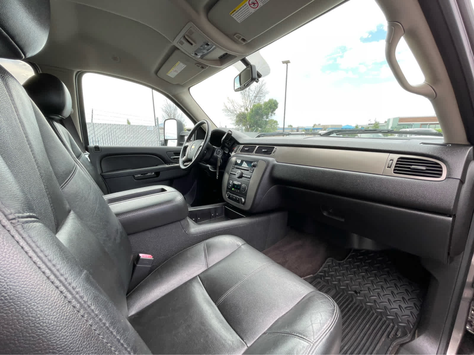 Thumbnail: 2012 Chevrolet Silverado 3500 - 28
