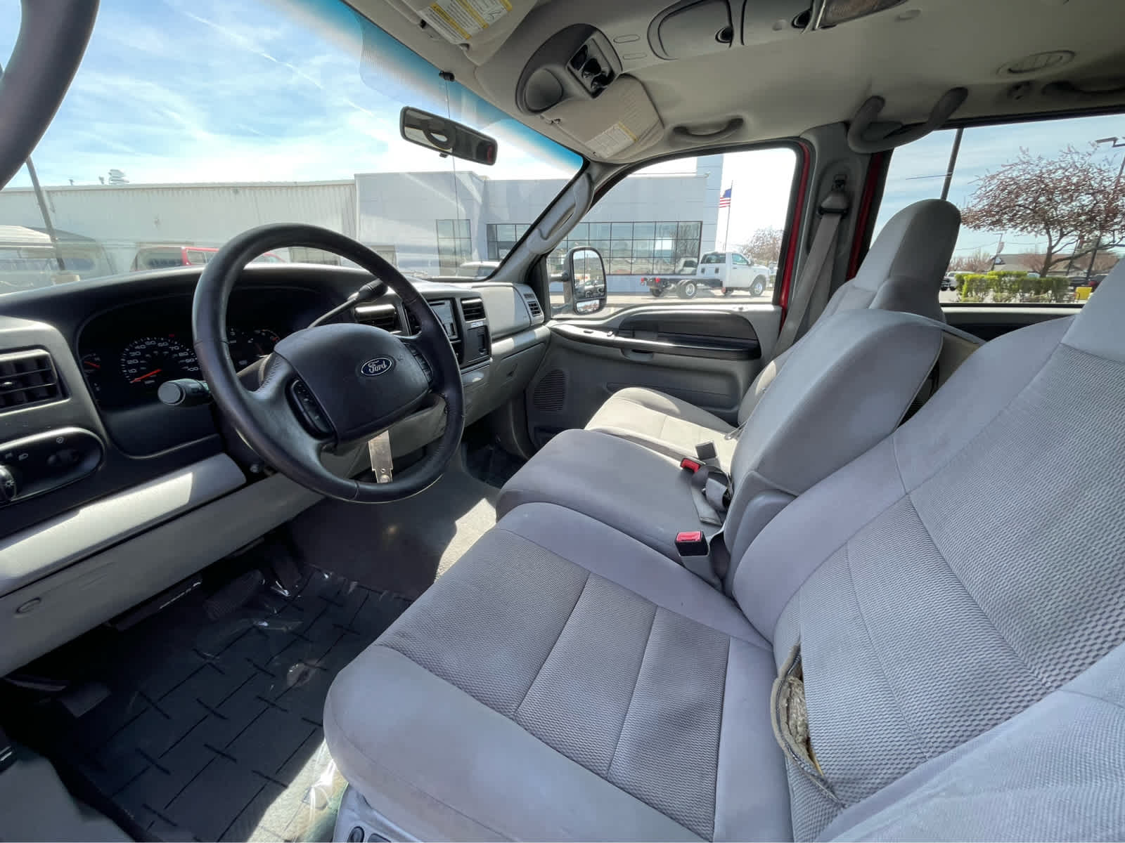 Thumbnail: 2005 Ford Excursion - 18