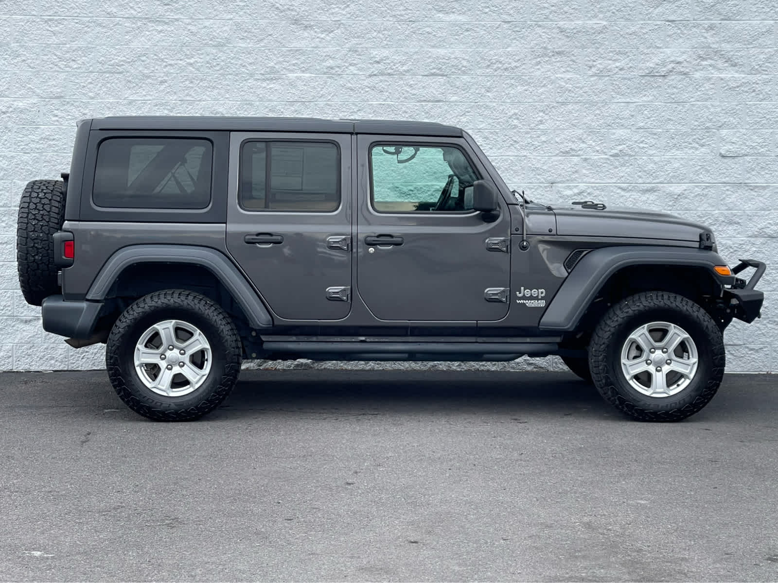 Thumbnail: 2019 Jeep Wrangler - 5