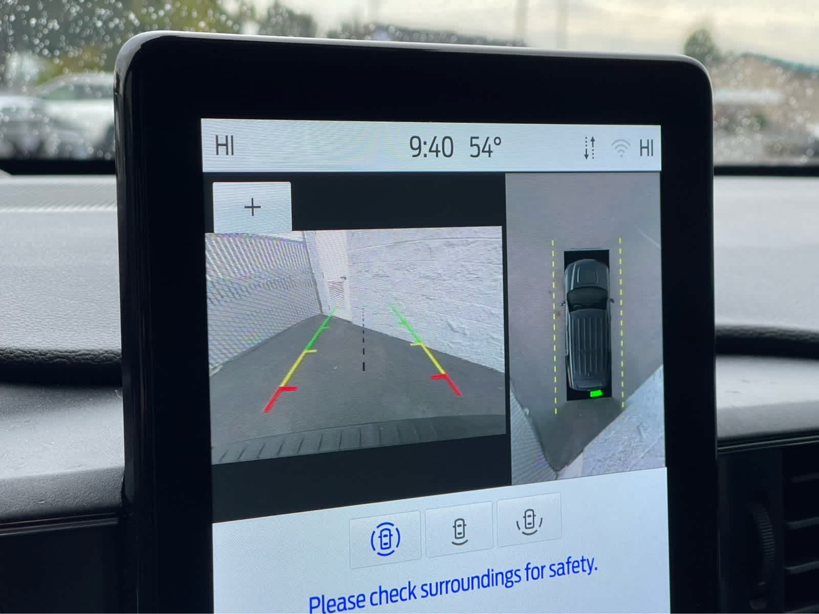 Thumbnail: 2022 Ford Explorer - 20