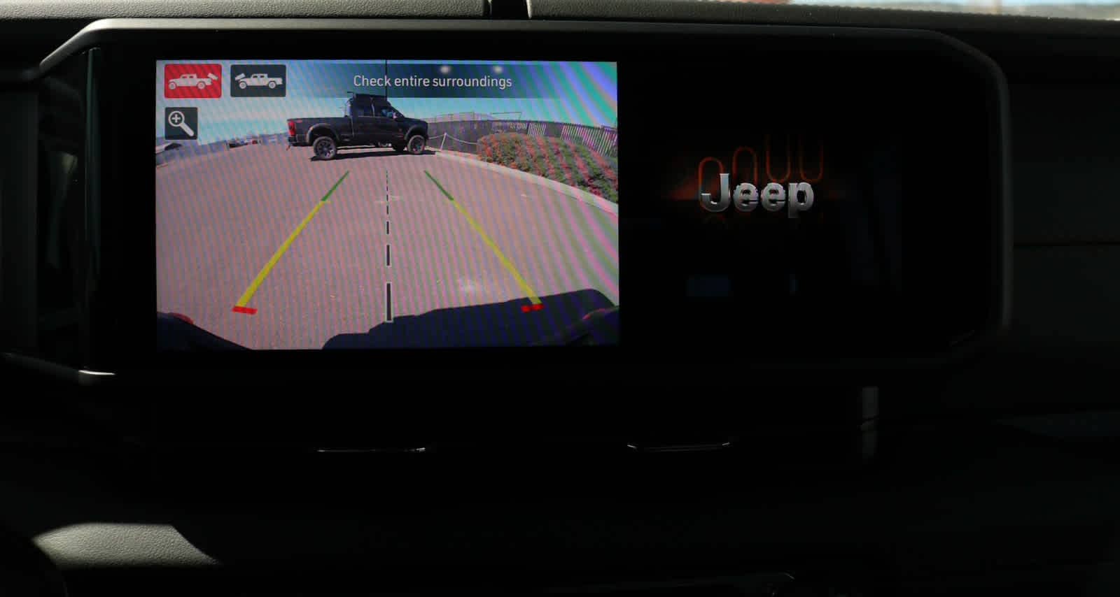 Thumbnail: 2024 Jeep Gladiator - 15