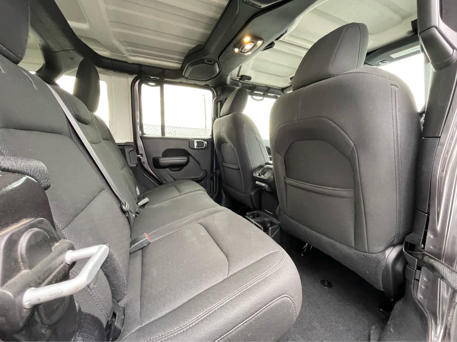 Thumbnail: 2019 Jeep Wrangler - 24