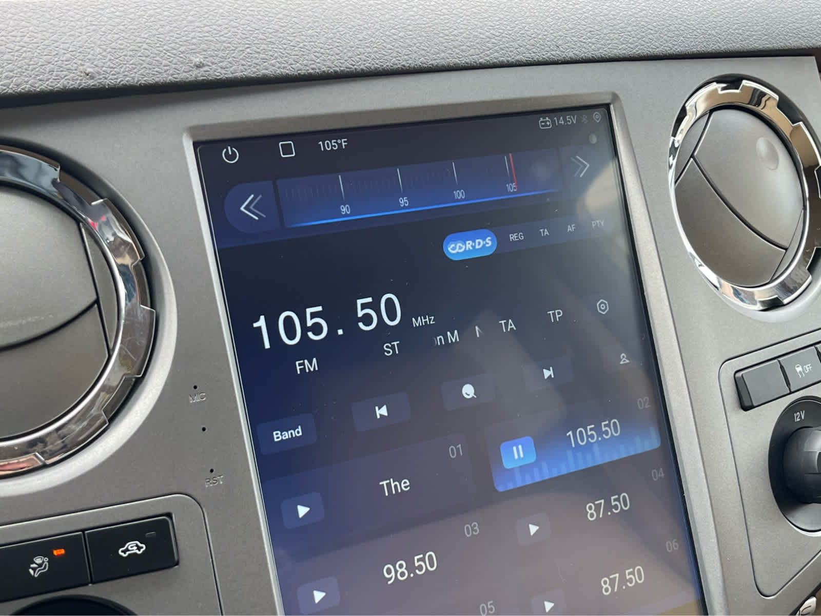 Thumbnail: 2015 Ford F-350 - 15