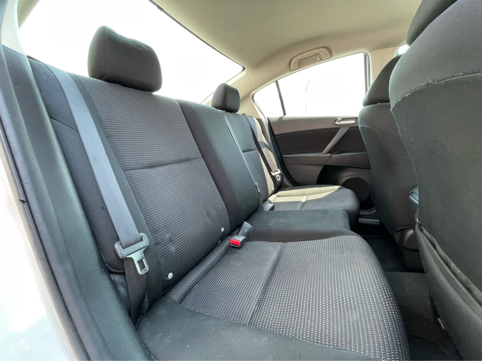 Thumbnail: 2012 Mazda Mazda3 - 23