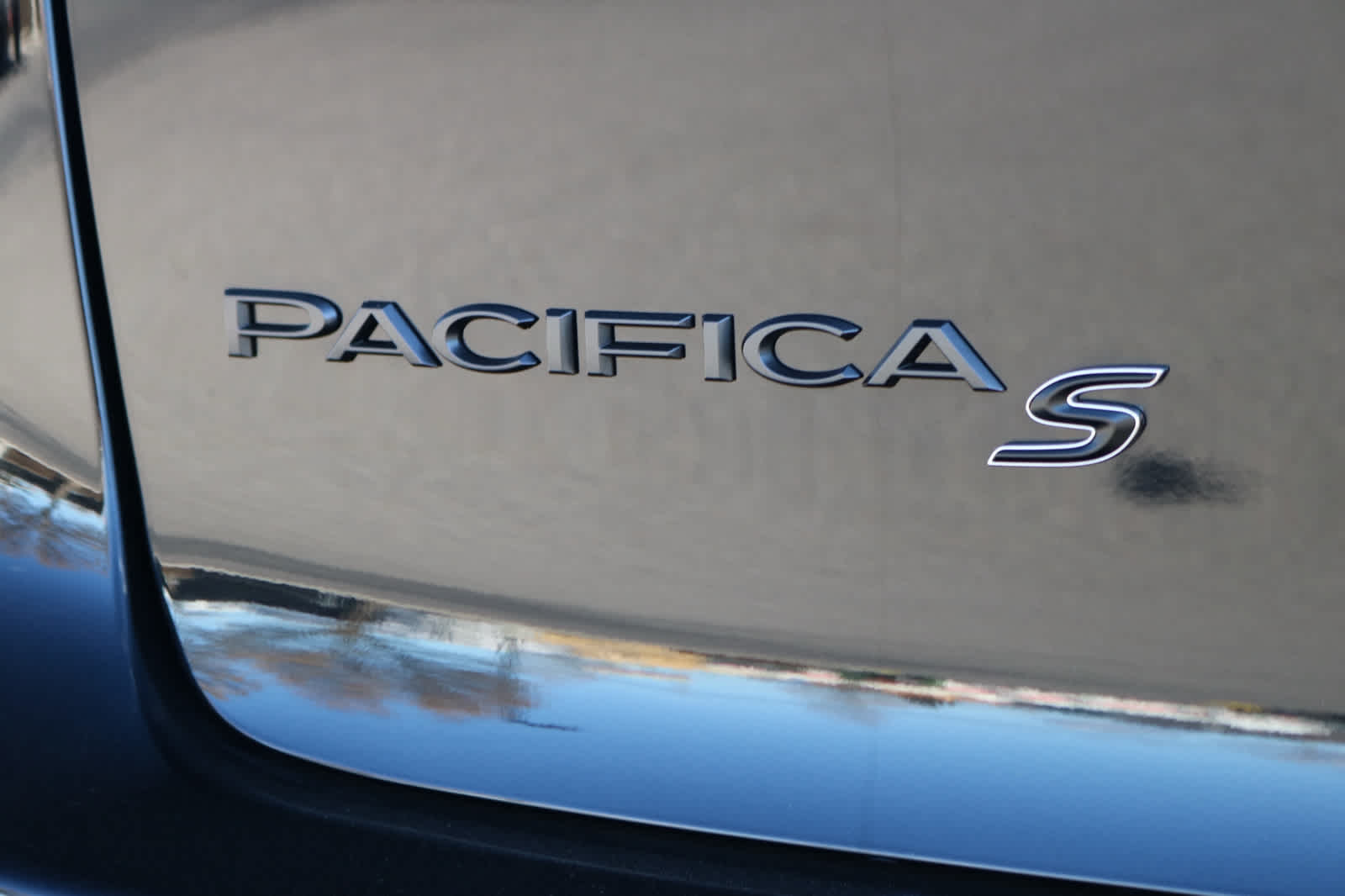 Thumbnail: 2026 Chrysler Pacifica - 8