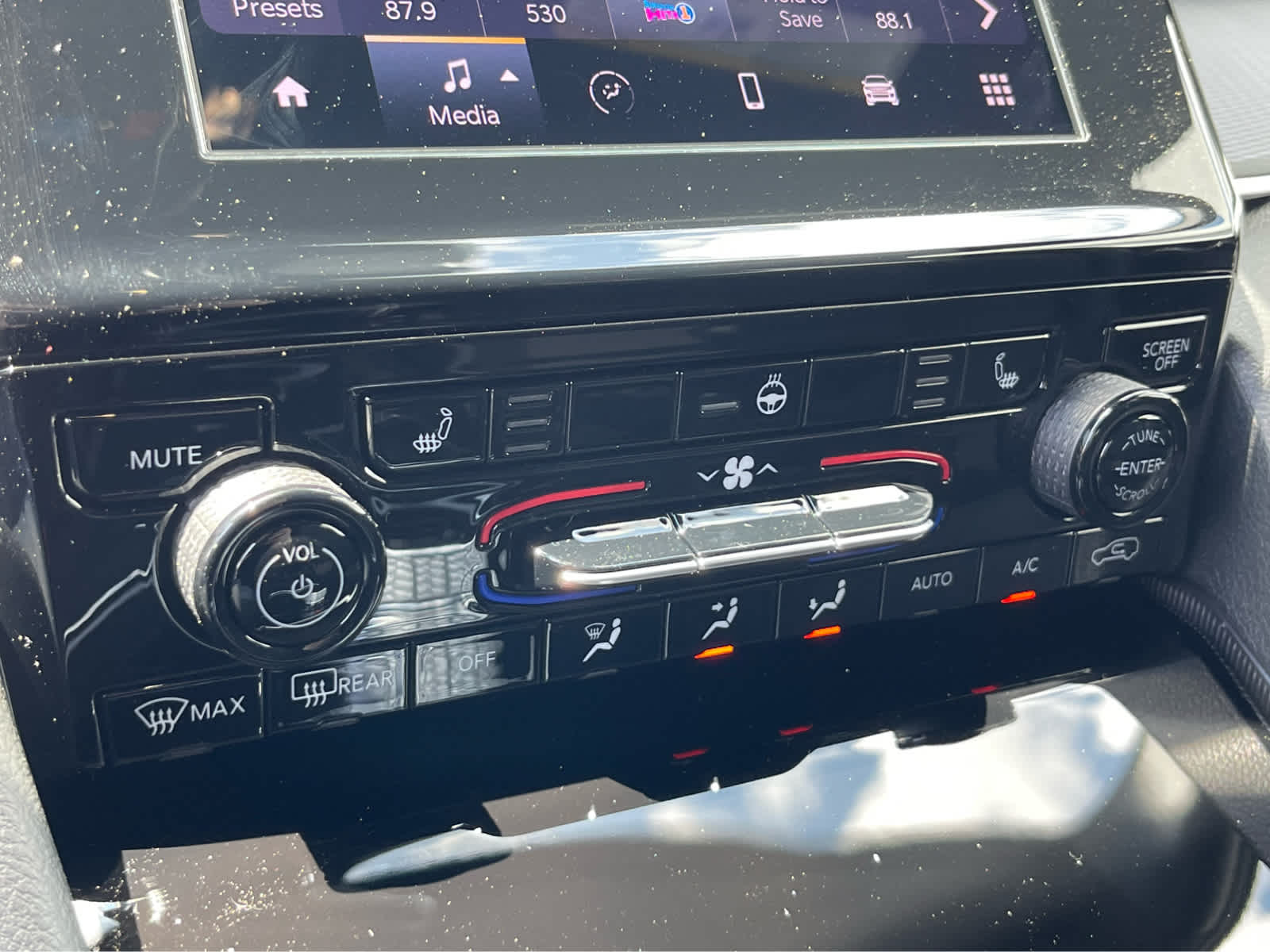 Thumbnail: 2025 Jeep Grand Cherokee - 15