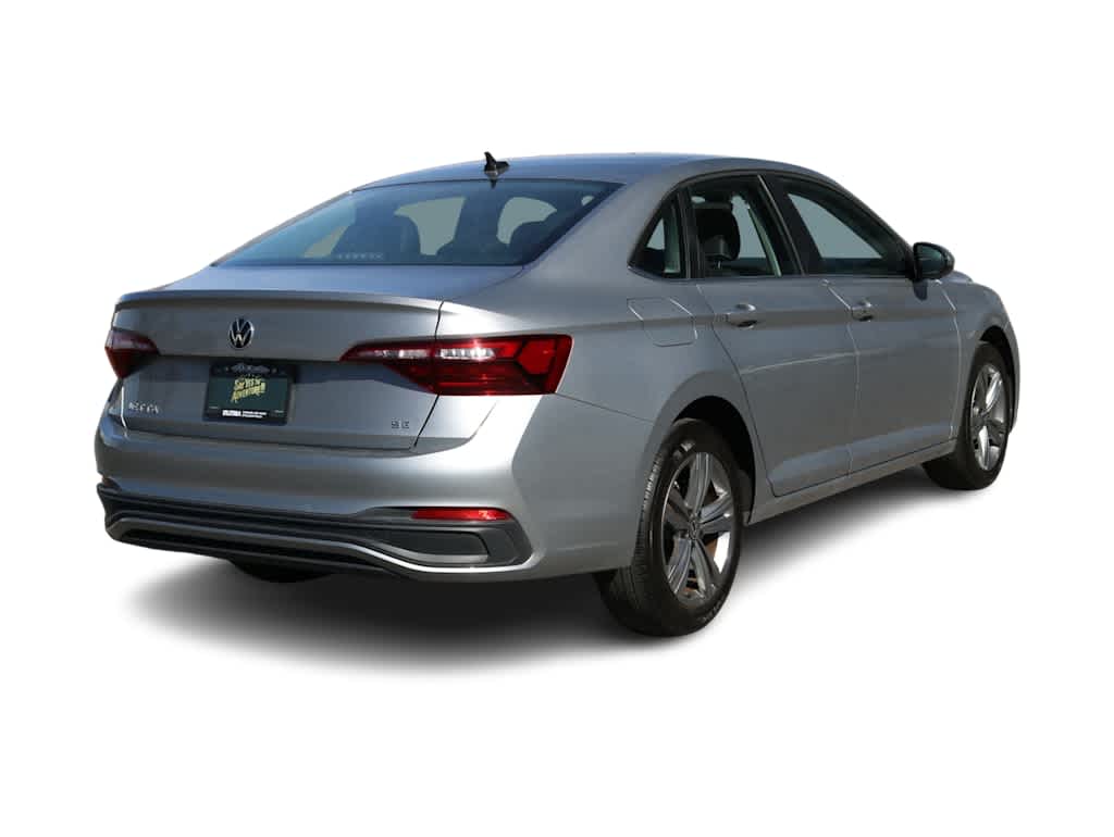 Thumbnail: 2024 Volkswagen Jetta - 6