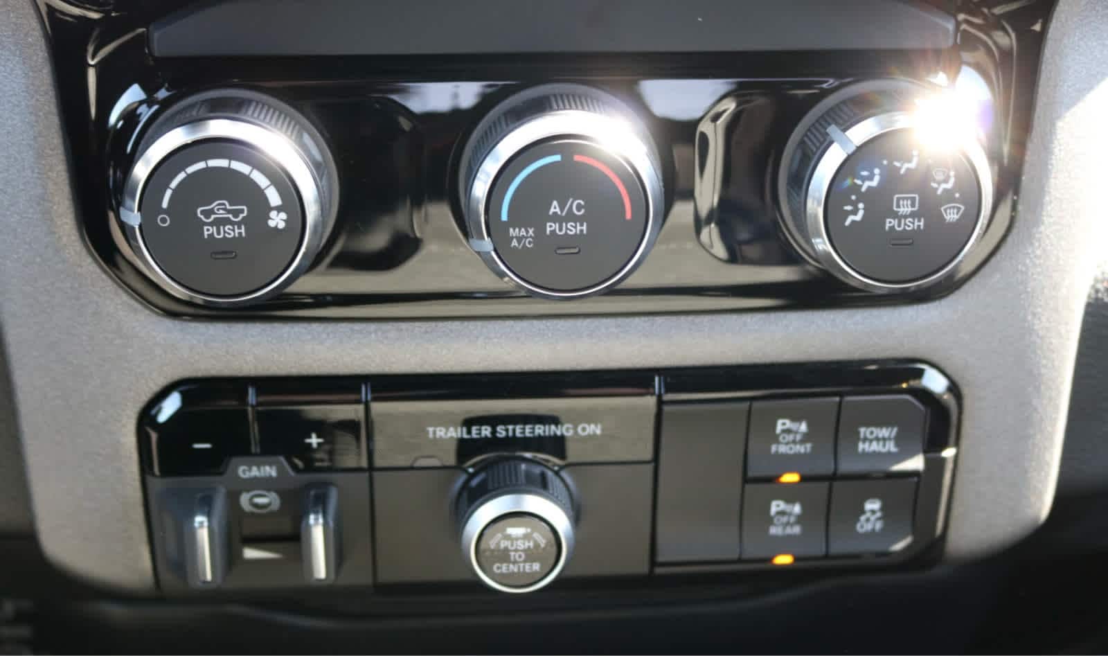 Thumbnail: 2026 RAM 1500 - 15