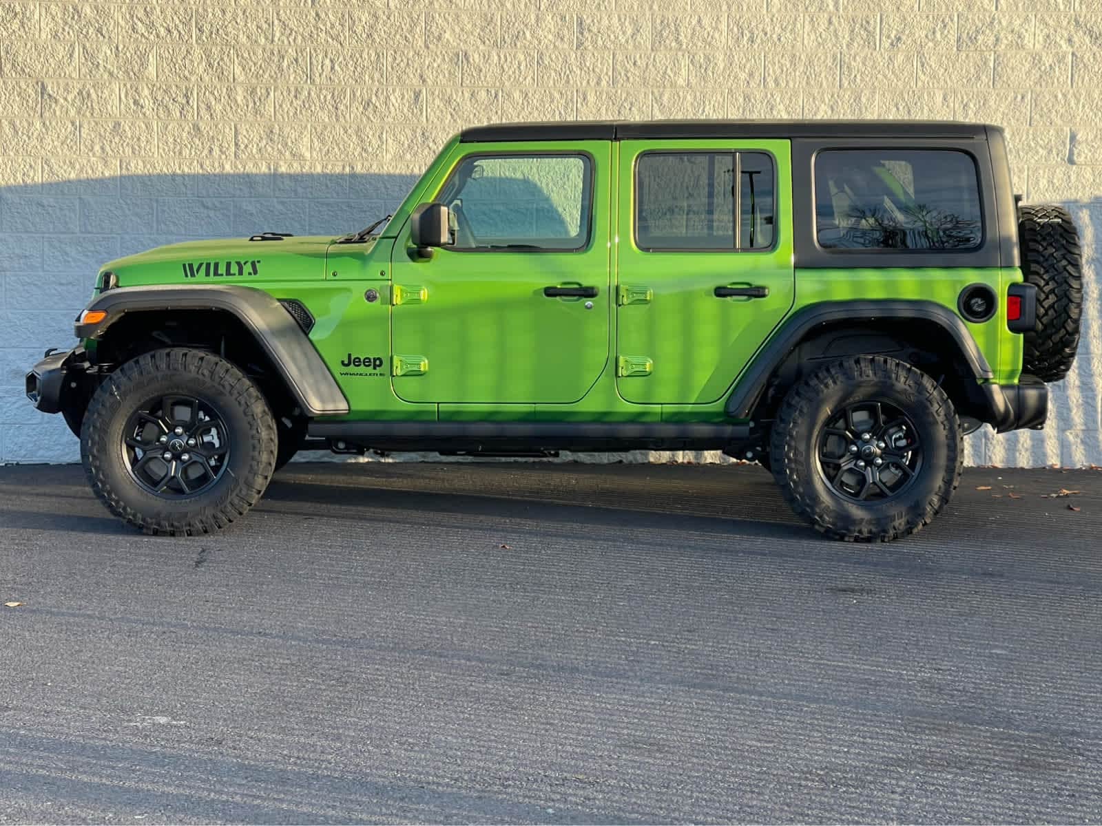 Thumbnail: 2026 Jeep Wrangler - 4