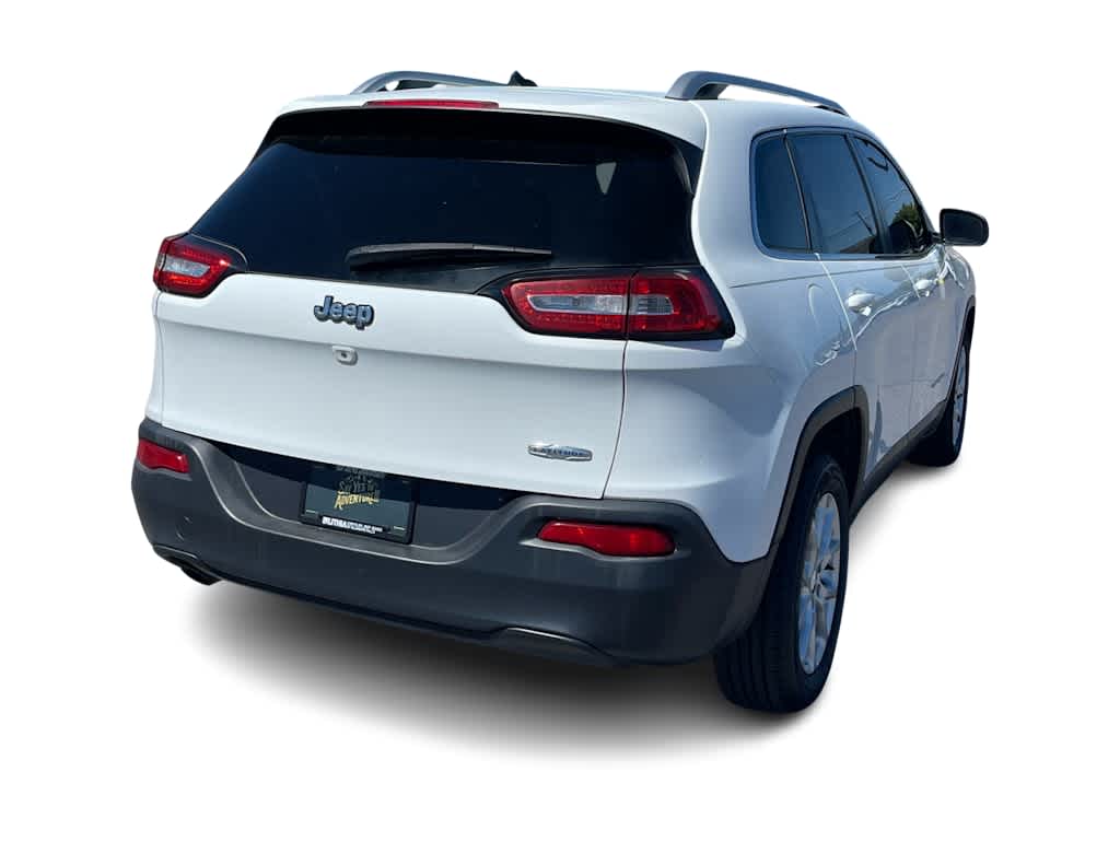 Thumbnail: 2016 Jeep Cherokee - 5