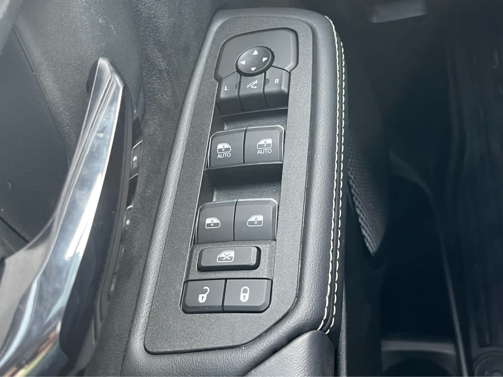 Thumbnail: 2025 RAM 1500 - 20