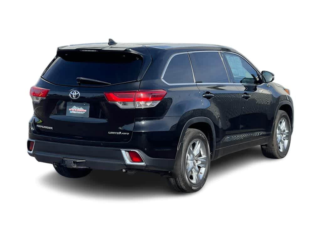 Thumbnail: 2018 Toyota Highlander - 7