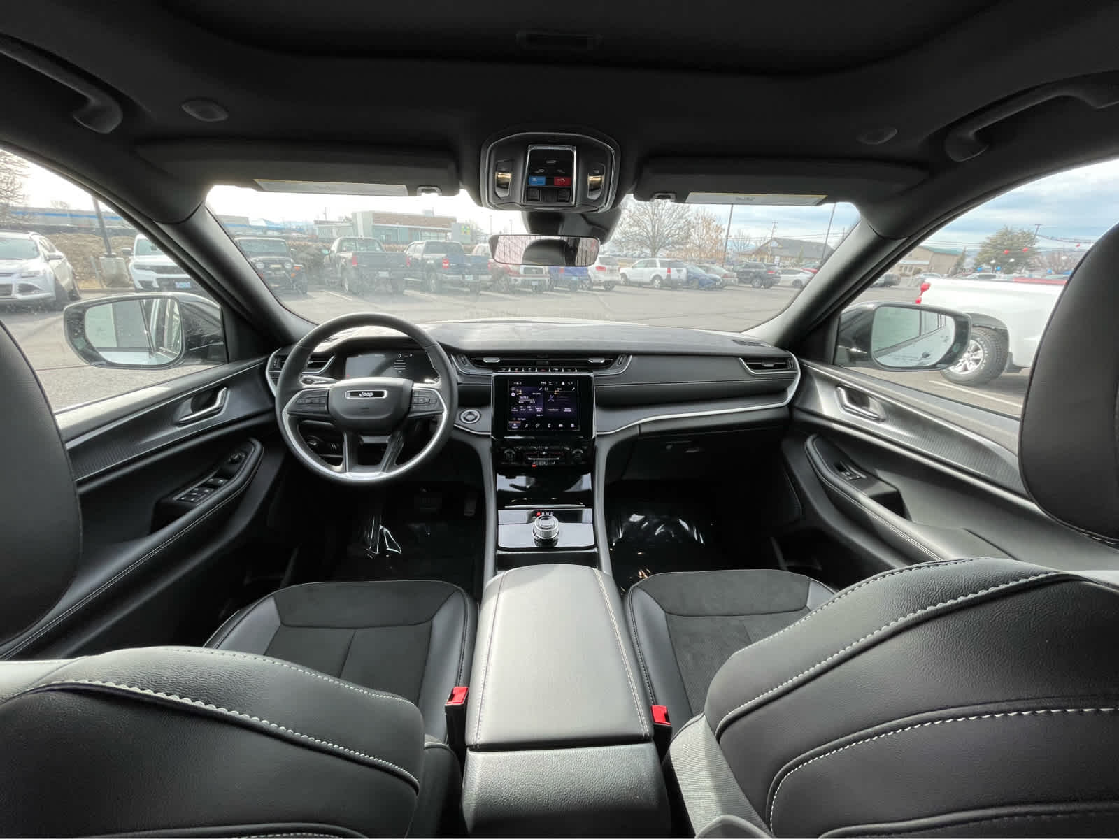 Thumbnail: 2025 Jeep Grand Cherokee - 11