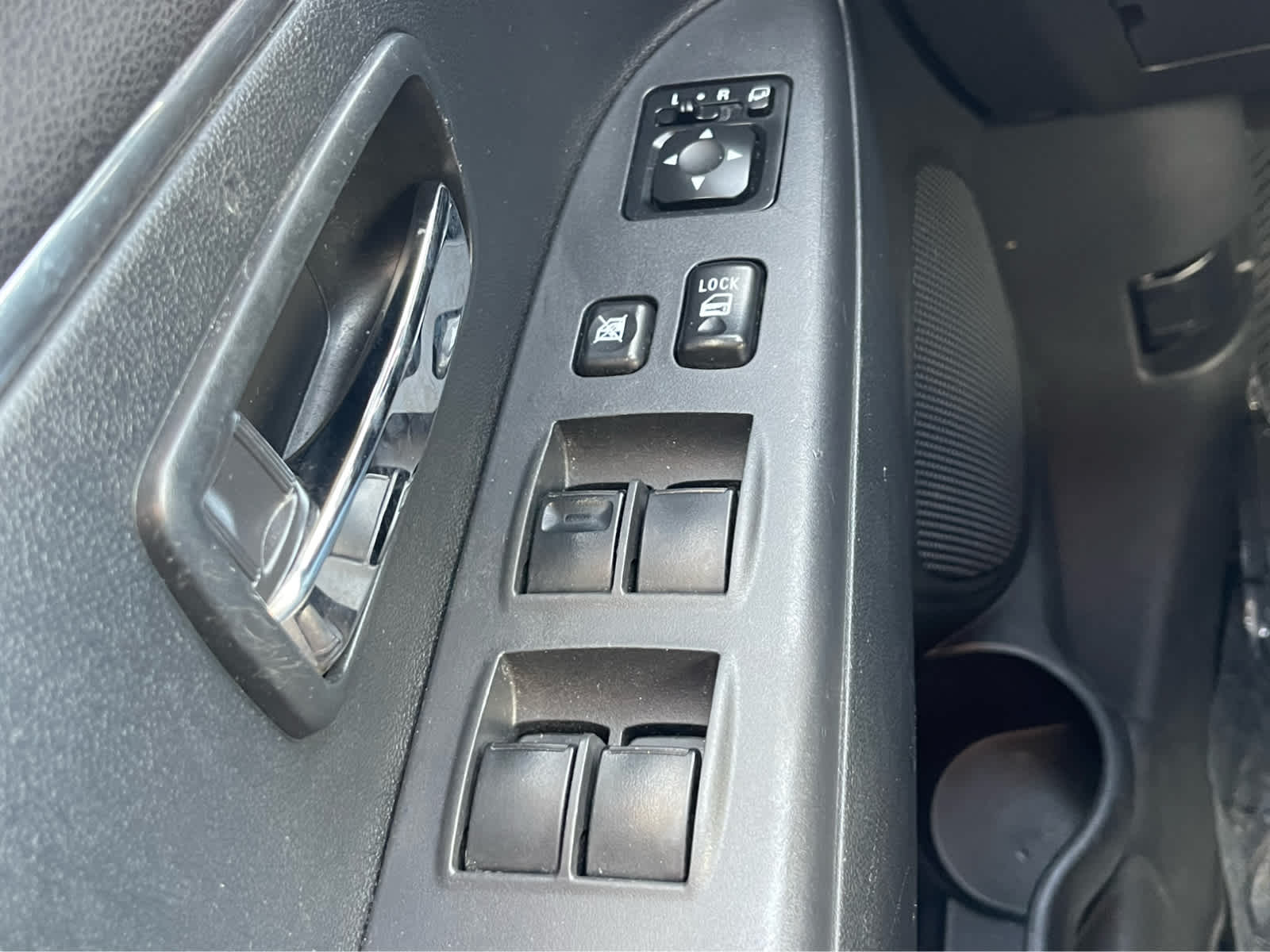 Thumbnail: 2016 Mitsubishi Outlander Sport - 18