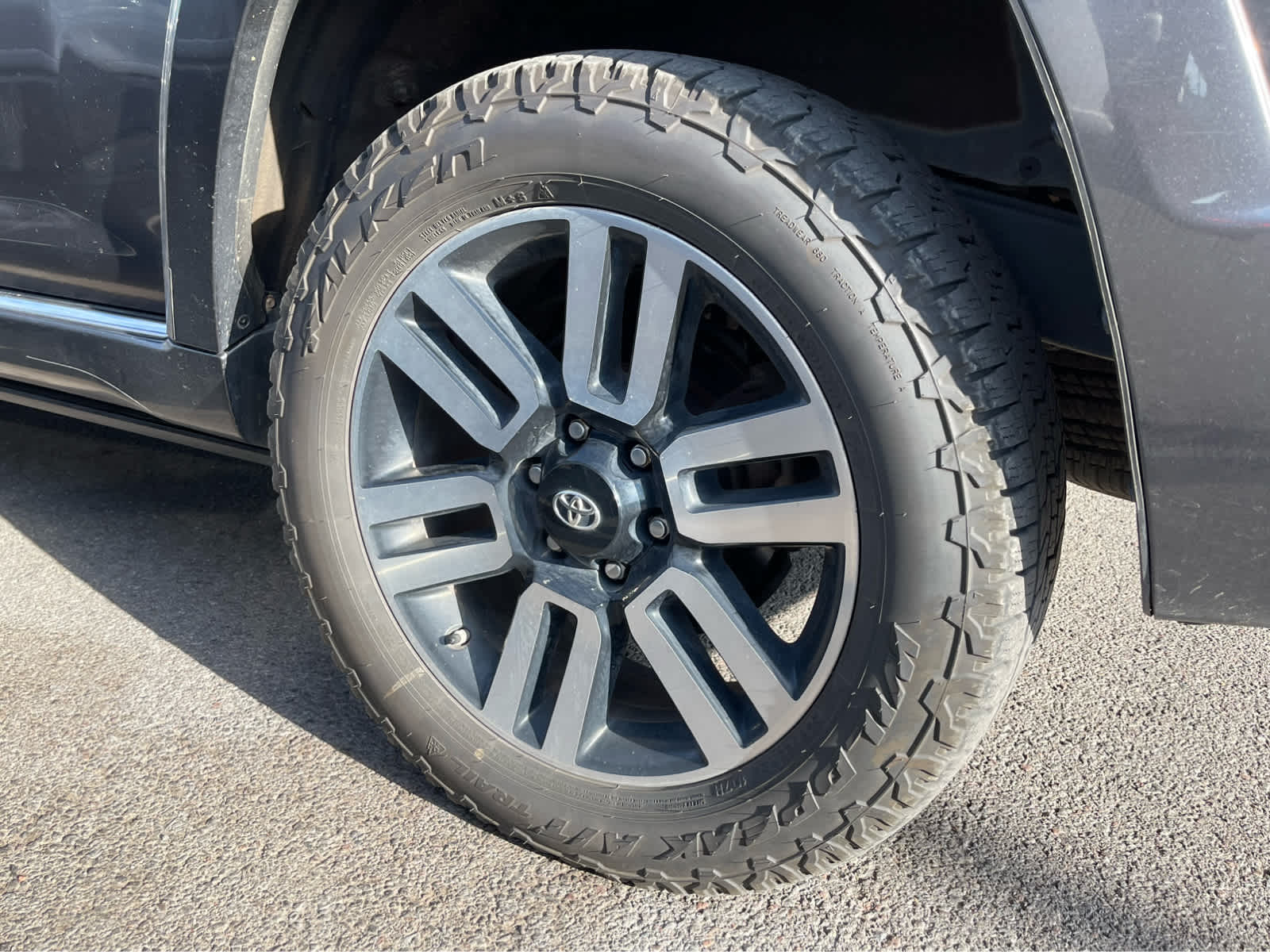 Thumbnail: 2018 Toyota 4Runner - 10