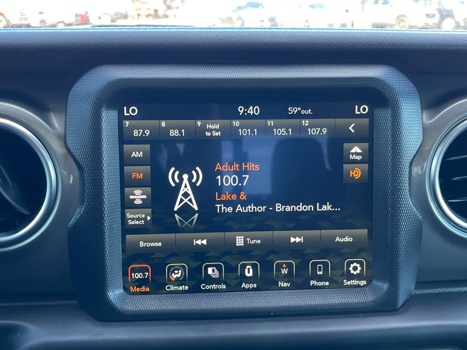 2023 Jeep Gladiator Overland - Photo 16