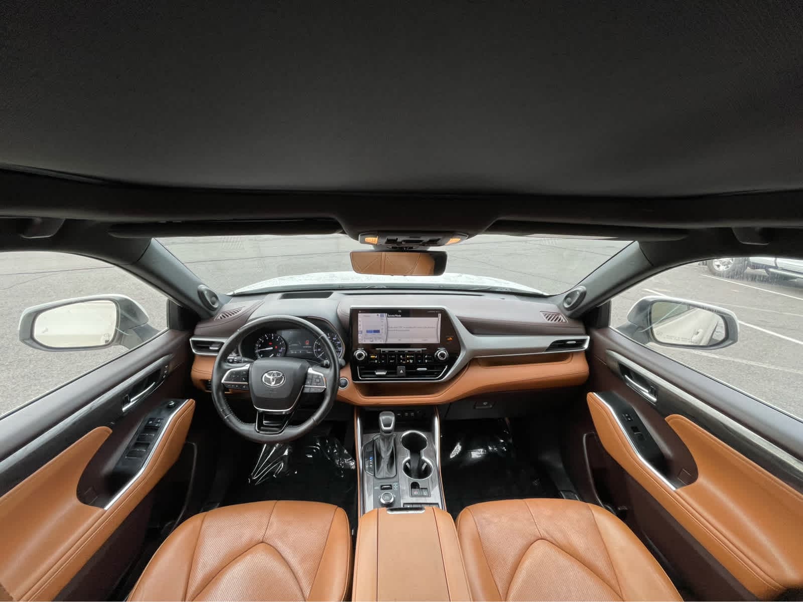 Thumbnail: 2021 Toyota Highlander - 13