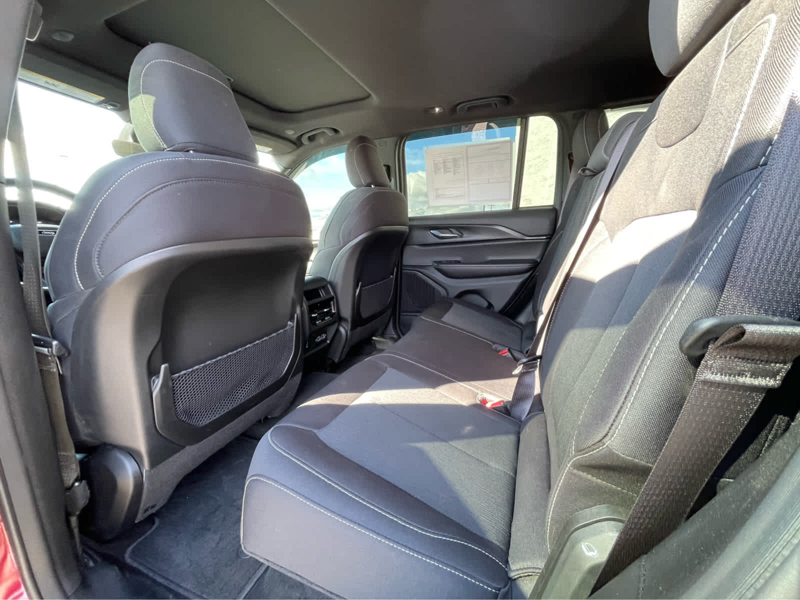 Thumbnail: 2025 Jeep Grand Cherokee - 24