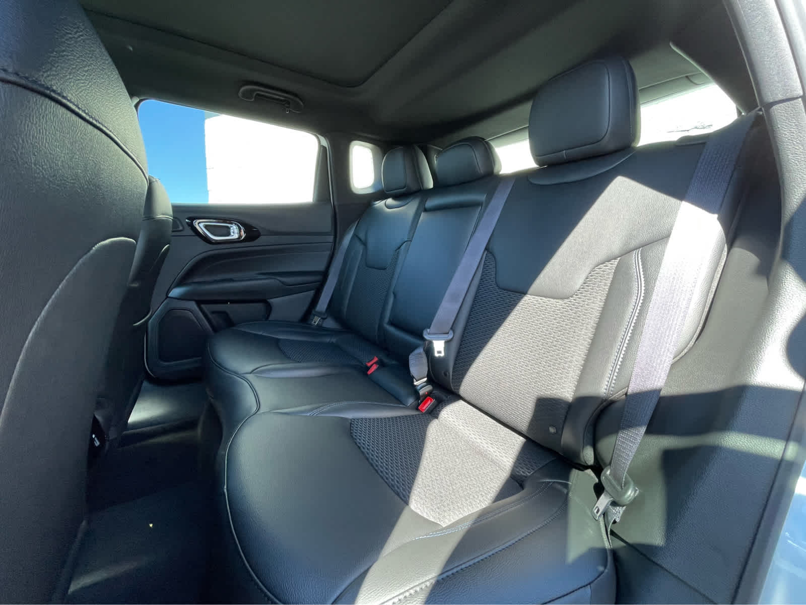 Thumbnail: 2025 Jeep Compass - 23